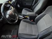 Toyota Auris Touring Sports 1.8HSD SQUARE COLLECTION