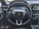 Peugeot 2008 1.2 PureTech Signature