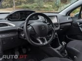 Peugeot 208 1.2 PureTech Signature