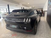 Ford Mustang Mach-E 75.7 kWh Base