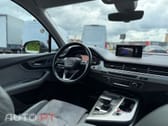 Audi Q7 3.0 TDI quattro tiptronic 7L