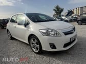 Toyota Auris 1.8 HSD Comfort +P.Sport+Navi