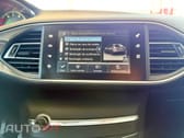 Peugeot 308 1.2 PureTech Allure Faróis Full LED