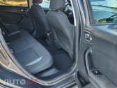 Peugeot 2008 1.2 PureTech Signature