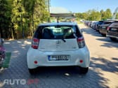 Toyota iQ 1.0 VVT-i