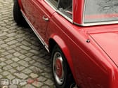 Mercedes-Benz 230 SL