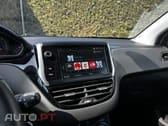 Peugeot 208 1.2 PureTech Signature