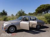 Jaguar S-Type 3.8