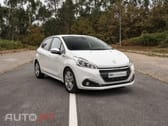 Peugeot 208 1.2 PureTech Signature