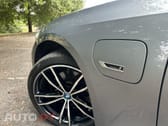 BMW 330 e Touring Pack Desportivo M Auto