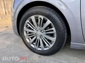 Peugeot 208 1.2 PureTech Signature
