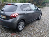 Peugeot 208 CCBHW6