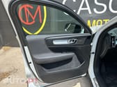 Volvo XC40 2.0 B3 Plus Dark