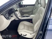 Volvo XC60 2.0 B4 Momentum Plus