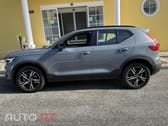 Volvo XC40 2.0 B3 Plus Dark