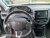 Peugeot 2008 1.2 VTi Active