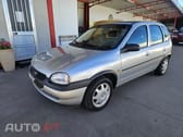 Opel Corsa 1.0 12V Confort