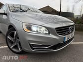 Volvo V60 D6 Plug-In-Hybrid AWD Geartronic Pure Limited