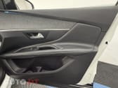 Peugeot 3008 1.2 PureTech Allure Grip Control EAT6