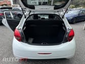 Peugeot 208 1.2 PureTech Signature