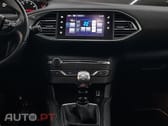 Peugeot 308 1.2 PureTech Allure Faróis Full LED