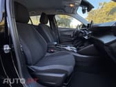 Peugeot 2008 1.2 PureTech Active Pack EAT8