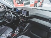 Peugeot 2008 1.5 BlueHDi Allure Pack EAT8
