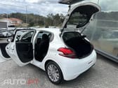 Peugeot 208 1.2 PureTech Signature