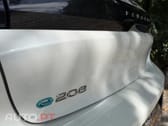 Peugeot E-208 50 kWh Allure Pack