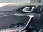 Kia Ceed SW 1.6 GDi 6DCT PHEV Drive