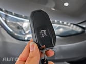 Peugeot 308 1.2 PureTech Allure Faróis Full LED