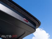 Mercedes-Benz E 300 Outro