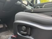 Land Rover Defender 2.0 P300e 110 AWD X-Dynamic SE