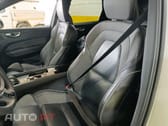 Volvo XC60 2.0 B4 R-Design
