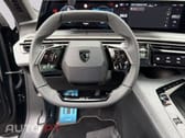 Peugeot E-5008 Long Range AWD I.V.A DEDUTIVEL 