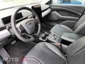 Ford Mustang Mach-E Alargada