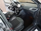 Peugeot 2008 1.2 PureTech Allure EAT6