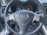 Toyota Auris 2.0 D-4D Exclusive