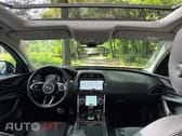 Jaguar XE 2.0 D R-Dynamic S