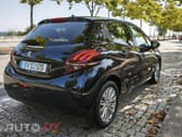 Peugeot 208 PureTech 82 Stop & Start Signature