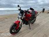 Ducati Monster 696