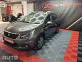 Peugeot 2008 1.2 PureTech Style