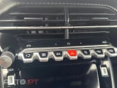Peugeot 2008 1.2 Hybrid Allure e-DCS6
