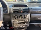 Opel Corsa 1.7 D Janelas Base