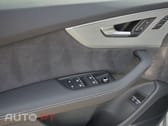Audi Q7 55 TFSIe qu. S line