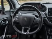 Peugeot 208 1.2 PureTech Signature