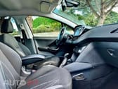 Peugeot 208 ..