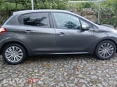 Peugeot 208 CCBHW6