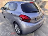 Peugeot 208 1.2 PureTech Signature