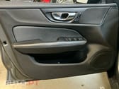 Volvo V60 2.0 D3 R-Design Geartronic